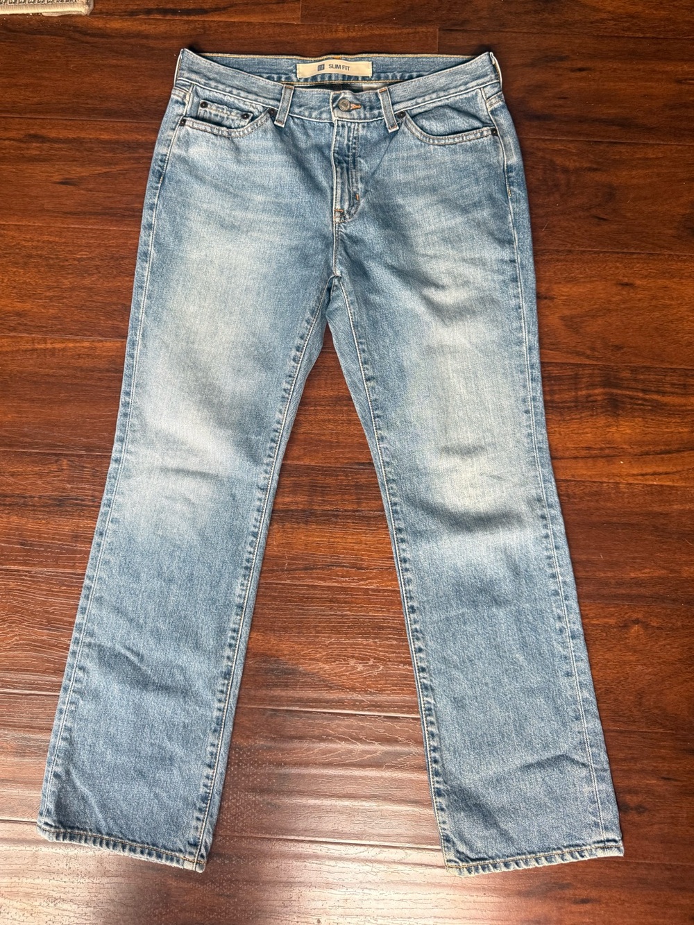 Women’s Gap Slim Fit Ankle Jeans size 8